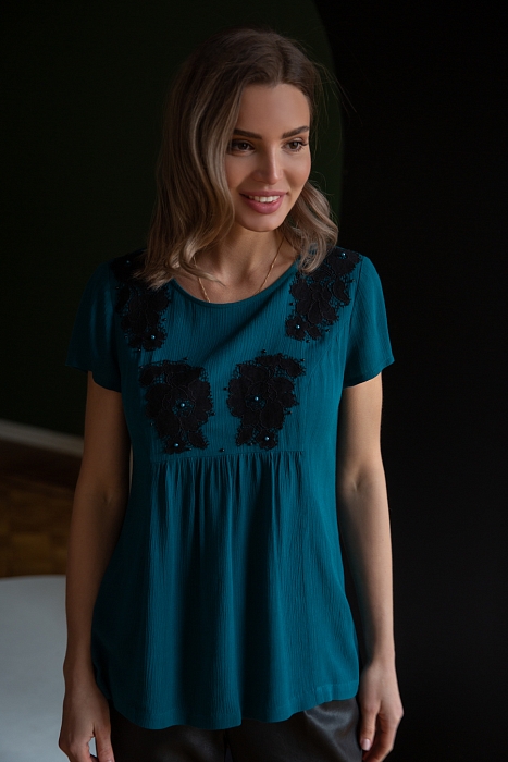 Гинура, Летняя блузка с цветами и бисером оптом от производителя RITINI