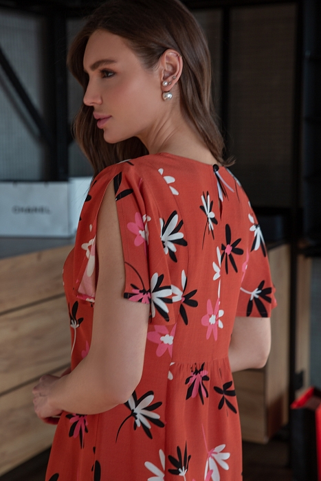 Маркиза. Летняя блузка из вискозы свободного кроя с цветочным принтом герберы оптом от производителя RITINI