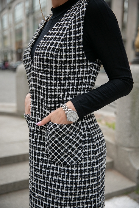 Алькудия, платье-сарафан прямого кроя из мерцающего букле с накладными карманами 